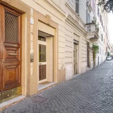 Borgo Pio Modern
