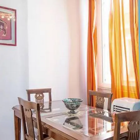 Apartment Borgo Pio Modern *